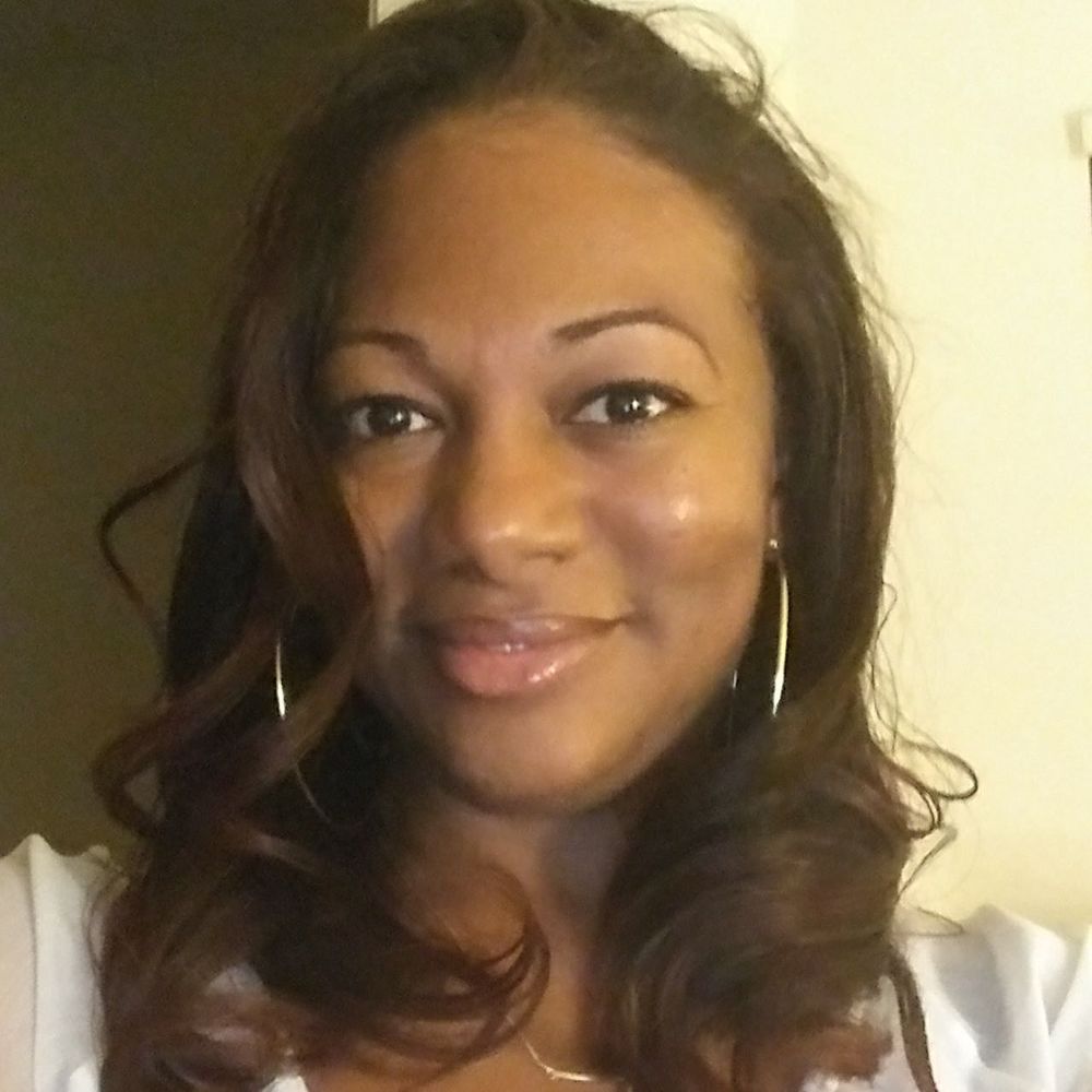 Meet your Posher, Adonnica